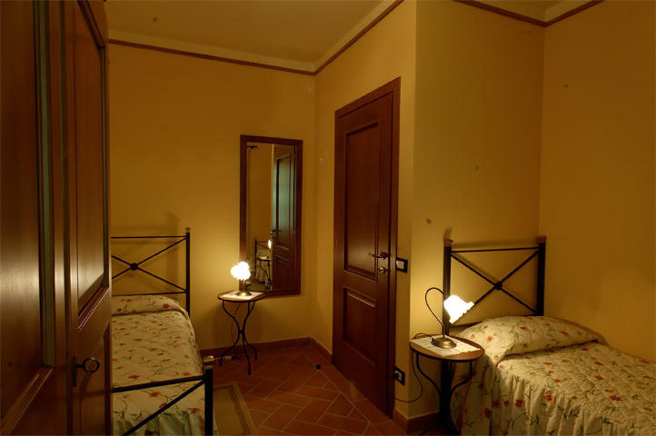 Agriturismo Montemari Villa Palaia Habitación foto